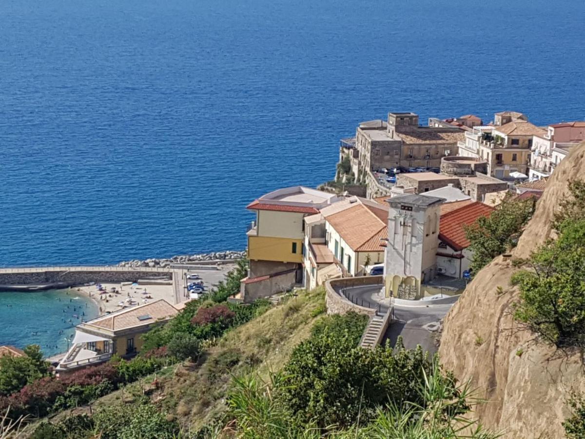 B&B Il Vicolo Di Pizzo Екстериор снимка